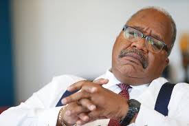 This Florida mayor has the same job as Pete Buttigieg. Could he be  president?