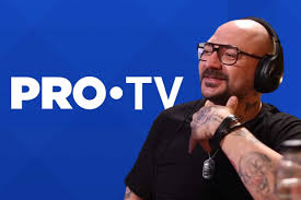 Cristi mitrea, fostul iubit al andreei mantea, a sters pe jos cu maria constantin după ce cântăreața de muzică de petrecere a lansat un videoclip în care apar vulpița și viorel. Rmqgz3gi2 Re2m