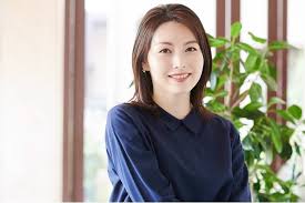 佐藤めぐみ、スターダスト退所で芸能界引退か 堂本光一との関係に ...