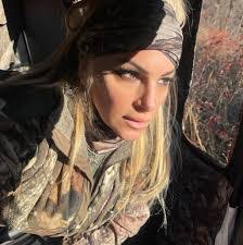 Tracy Muck's Instagram, Twitter & Facebook