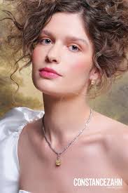 13 tendências de acessórios para noiva em 2025