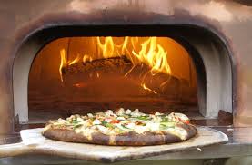 Construire un four à bois avec l'argile ou de boue après avoir construit un four pour ma part, je pense que c'est un bon d'avoir le travail dans votre jardin. Oven For Outdoor Pizza Models To Ask Or Do It Yourself A Spicy Boy