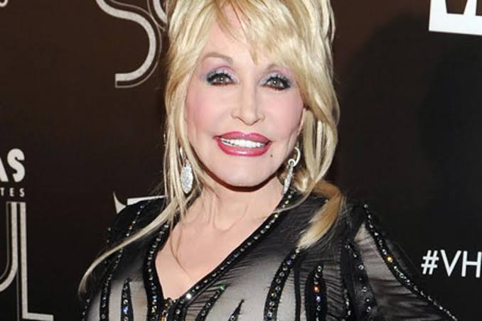 Dolly Parton Interview: Country Icon Makes 'Joyful' Return to the Big Screen
