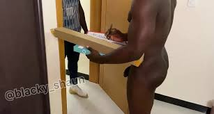 I Fucked the Delivery Man Because I was very Horny: Gay Black Porn feat.  Ass_mechanic