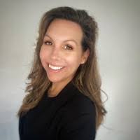 Gina Dubois's Instagram, Twitter & Facebook