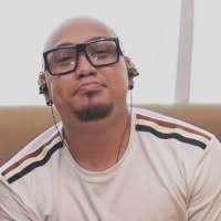 200+ "Ian G." profiles