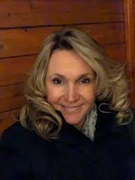 Amy Boettcher's Instagram, Twitter & Facebook