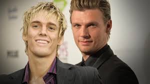 De ene verloor het gevecht tegen alcohol en drugs, de andere wordt  beschuldigd van misbruik: docu portretteert 'gevallen idolen' Nick en Aaron  Carter