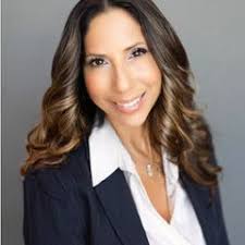 Lisette Sanchez's Instagram, Twitter & Facebook