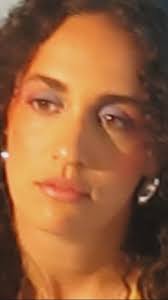 🍋 "À QUAND LES VACANCES" EST SORTIE, https://linktr.ee/jeannecotemusique,  Je l'ai composée pour m'amuser en patentant un petit beat cheap et une  ligne de basse sur Ableton. Je chantonnais ...