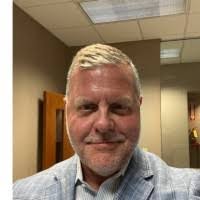 Mike Mench's Instagram, Twitter & Facebook