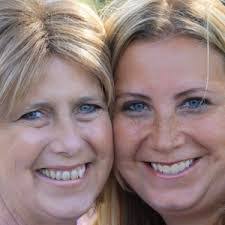 Kelly Henkel's Instagram, Twitter & Facebook