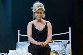 Citește cele mai recente știri despre loredana groza, află care sunt cele mai recente piese lansate și vezi ce poze a. Poza Cu Care Loredana Groza A Incins Internetul