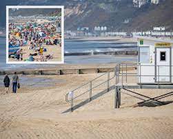 Explore what's on, places to stay, beaches and activities in the vibrant resort of. Bournemouth Beach Deserted As Easter Weekend Gets Started Bournemouth Echo