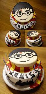 Thementorte ferrero kinder torte selber machen rezept. Louis Kuchen Harry Potter Kuchen Rezept Harry Potter Kuchen Deko Harry Potter Cupcakes