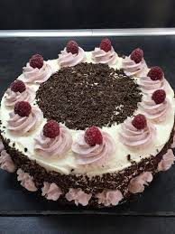 Vosgienne Ou Foret Noire Aux Framboises Recette Framboise Foret Noire Gateau Foret Noire