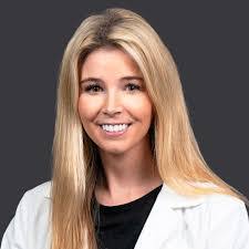 Leah Duffy's Instagram, Twitter & Facebook