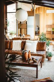 Kiwis Make A Restored Cabin In The Australian Bush Home Home Decor Inspiration Unique Home Decor House Interior