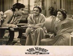 Madhubala Shammi Kapoor Rail Ka Dibba 1953 Vintage Bollywood Shammi Kapoor Historical Figures Rail ka dibba is a hindi album released on dec 1953. pinterest