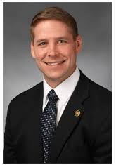 Senate passes tax cut, Governor vows to veto