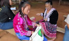 Hmong der (hmoob dawb), and hmong leng (hmoob leeg) are the terms for two of the largest groups in the united states and southeast asia. The Hmong People Green Trails