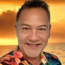 Robert James McPeek (@robertjameshawaii) · Instagram photos and videos