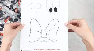 Minnie mouse cut out template. Minnie Mickey Mouse Paper Plate Craft