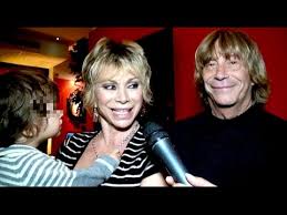 Specie se sono tanto affettuosi, intensi. Carmen Russo Enzo Paolo Turchi E La Piccola Maria Felici By Gossipit