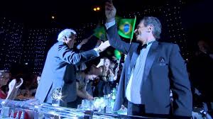 It trades on the sao paulo exchange. Rubens Menin Fundador Da Mrv E Eleito Empreendedor Mundial Do Ano Da Ey De 2018 Blog Da Anuar