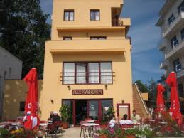 5 min la plaja steaua de mare. Vila Alexandra In Eforie Nord Romania Lets Book Hotel