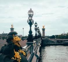 En créant une société il va falloir gérer ses locaux et plusieurs options sont possibles: Domicilier Son Entreprise Chez Soi Avantages Limites Sedomicilier