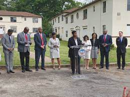 Bottoms said she had no symptoms of the virus, apart from a mild headache and cough, which she attributed to season allergies. Mayor Keisha Lance Bottoms City Of Atlanta Launches Affordable Housing Dashboard The Atlanta Voice