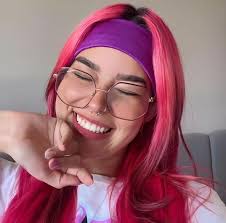 Kat Na Festa Dos Rosas Foto