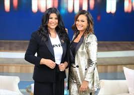 صور وفيديوهات من أول لقاء تلفزيوني لها بعد أن تحسنت حالتها الصحية مع الإعلامية المصرية منى الشاذلي في برنامج معكم منى الشاذلي. ØºØ¯Ø§ Ù‡Ù†Ø¯ ØµØ¨Ø±ÙŠ ØªÙƒØ´Ù Ø¹Ù„Ø§Ù‚ØªÙ‡Ø§ Ø¨Ù†Ø¬ÙˆÙ… Ø¬ÙŠÙ„Ù‡Ø§ ÙÙŠ Ù…Ø¹ÙƒÙ… Ù…Ø¹ Ù…Ù†Ù‰ Ø§Ù„Ø´Ø§Ø°Ù„ÙŠ Ø¨ÙˆØ§Ø¨Ø© Ø§Ù„Ø´Ø±ÙˆÙ‚ Ù†Ø³Ø®Ø© Ø§Ù„Ù…ÙˆØ¨Ø§ÙŠÙ„