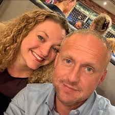 Where is the best place local for large ready made hanging baskets? Don't  want the usual b&q ones. Thank you