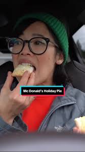 First time trying this out! So fun to compare these two #recipesoftiktok  #mcdonalds #holidaypie #tastetest #mcdonaldspie