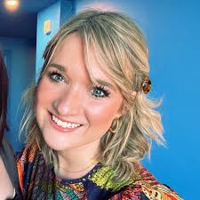 Alona Voznyuk Email & Phone Number