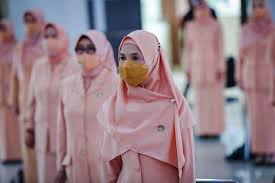 الصفحة الرسمية الوحيدة لمصطفي عاطف mostafaatef.ma الساوند كلاود 4:51. Lirik Lagu Dharma Wanita Persatuan Istri Pns Wajib Hafal Lamongan Today