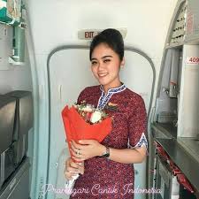 Lion air cabin crew on instagram: Pramugari Cantik Lion Air Di Instagram Ig Nikiinikitaaa Pramugari Pramugariterbaik Lionair Lionaircrew Pramugarilionair Pramugaricantik Pra Pramugari