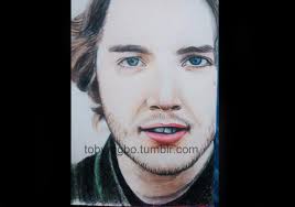 Toby Regbo Appreciation Week