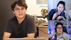 Disguised toast is a canadian streamer, youtuber and internet personality and gamer. Celine Expose Real Height Of Valkyrae Ryanhiga On Toast Michael Reeves Gets Jebaited Youtube