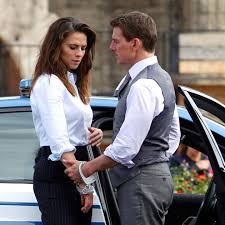 Tom cruise is a global cultural icon who has made an immeasurable impact on cinema by creating some of the most memorable characters of all time. Tom Cruise Neue Liebe Er Soll Kollegin Hayley Atwell Daten Gala De