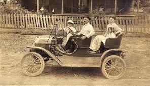 Das erste auto wurde in deutschland zugelassen.1886 bekam der aus mannheim stammende ingenieur carl benz das patent für das automobil. Warum Sich Verbrenner Gegen Elektroautos Durchsetzten Ecomento De