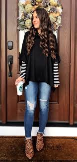 Black And White Striped Long Sleeve Shirt Outfit Fall Outfits Women S Black And White Striped Long Sleeve Shirt And Blue Faded Distressed Skinny Jeans Cli Cozy Fall Outfits Fall Outfits Fall Fashion Trends