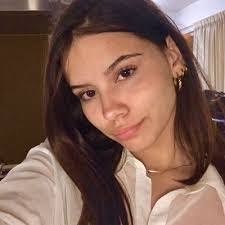 Veronica Feldman's Instagram, Twitter & Facebook