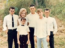 There's no denying that dolly parton has that star quality about her — even when she was young. Dolly Parton Life Career History