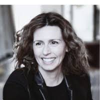 Vanessa Healy's Instagram, Twitter & Facebook