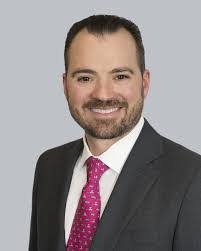 Eric Drake's Instagram, Twitter & Facebook