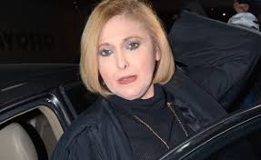 Rosita pelayo lucha en contra de la artritis reumatoide degenerativa y la parestesia. Rosita Pelayo Y La Artritis Reumatoide