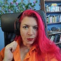 Annalee Sims's Instagram, Twitter & Facebook